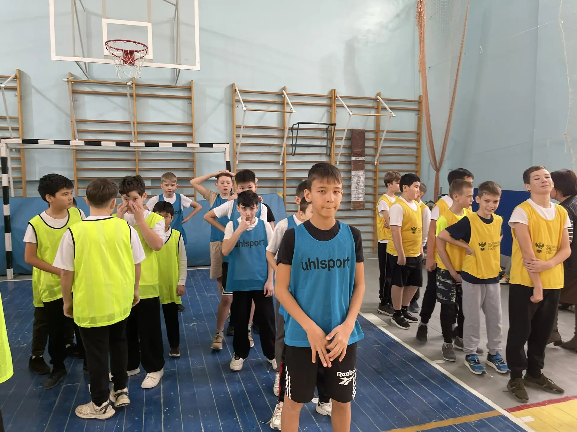 🇷🇺 Вперед, к победе! Игры «А ну-ка, мальчики!» в честь Года Единства народов России и Дня защитника 