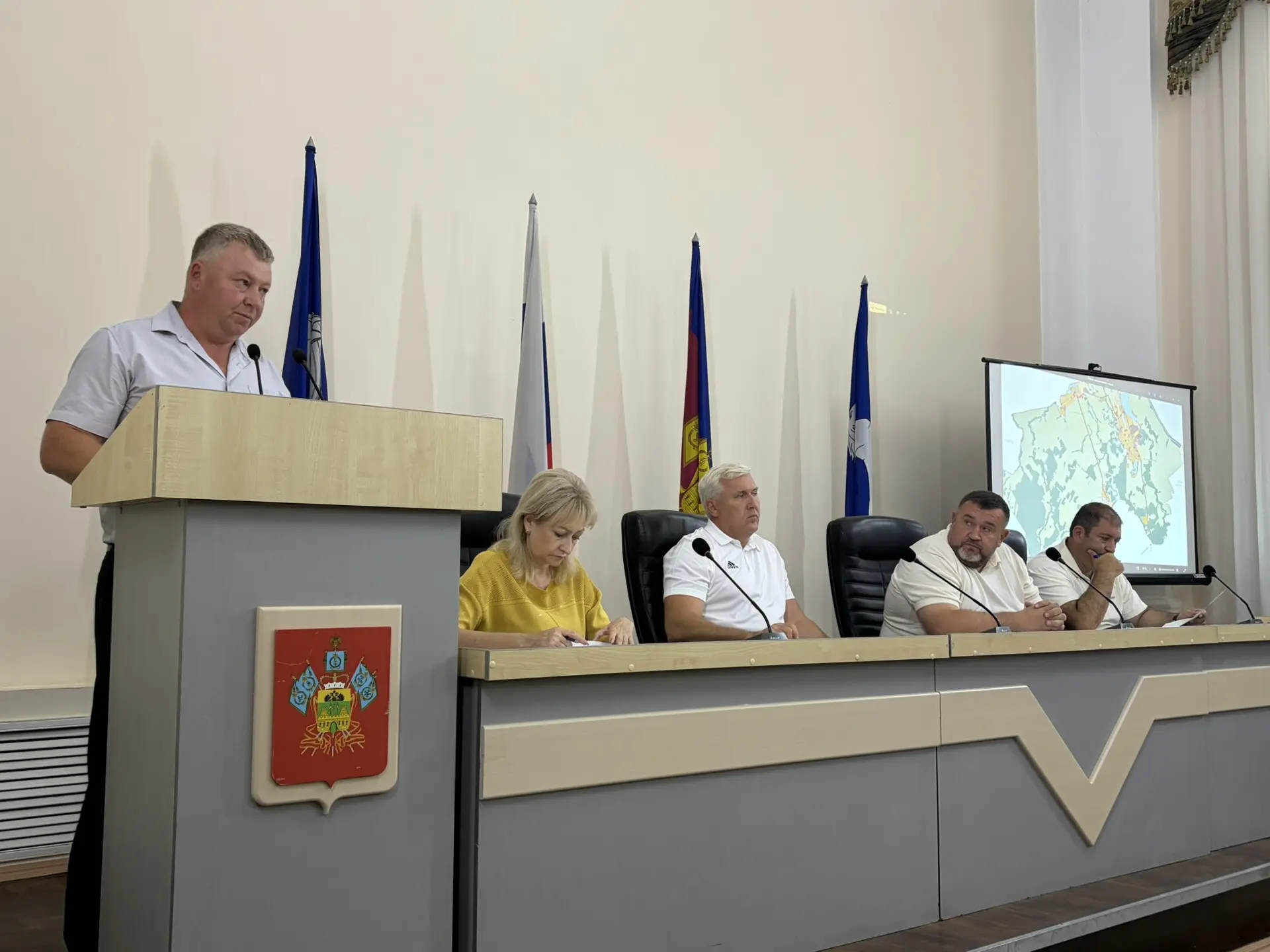 Сегодня состоялось заседание постоянных комиссий районного Совета,  на котором депутаты...