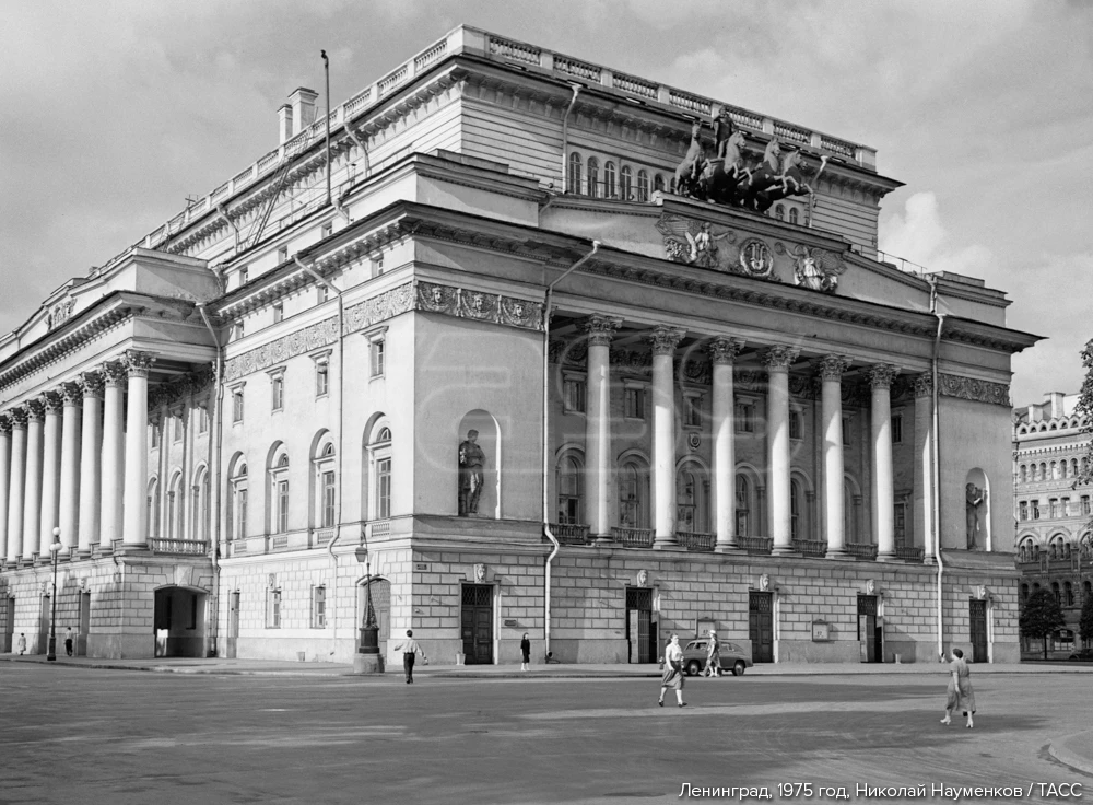 🗓 270 лет назад 10 сентября (30 августа по старому стилю) учрежден Русский театр в Сан...
