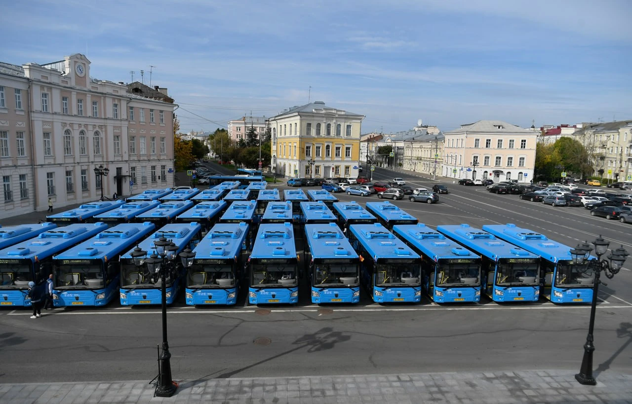 На дороги в Твери и Калининском округе выходит первая партия новых автобусов: 30 соврем...