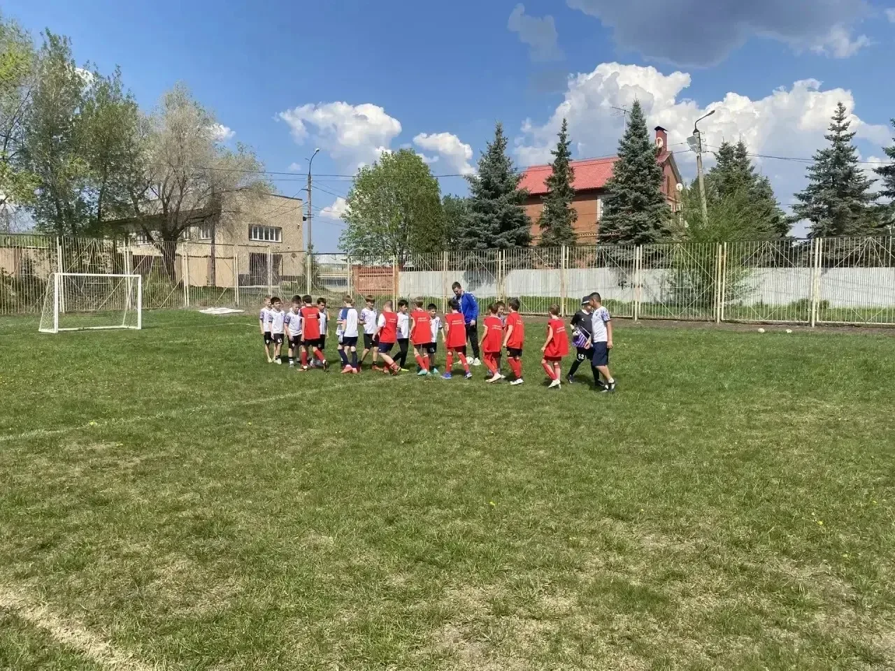 ⚽ Успех наших футболистов на «Кожаном мяче»  Обучающиеся ГБОУ СОШ №1 «ОЦ» п.г.т Стройкерамика достой