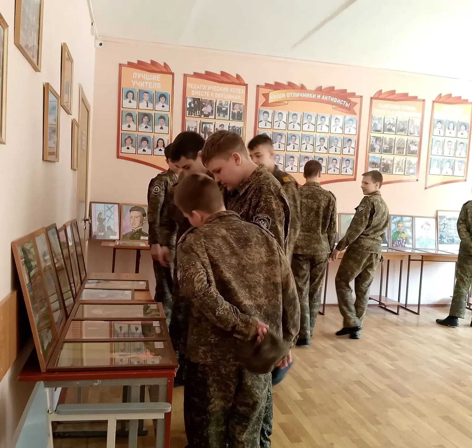 Преподаватели художественного отделения МАУ ДО Орловской ДШИ Баклицкая О.И., Дубина Ю.Г...