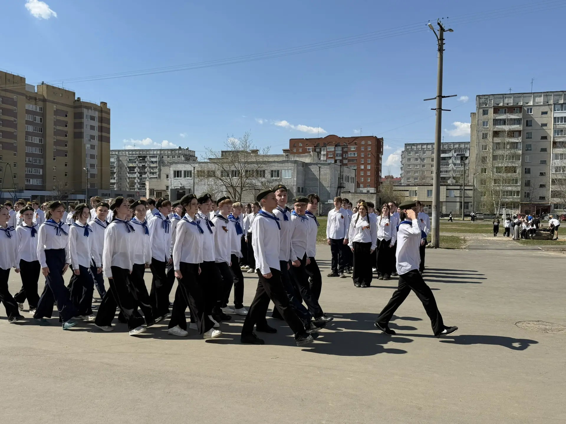 🎖️ Смотр строя и песни! 🎖️  Сегодня, 4 мая, в нашем лицее прошёл традиционный смотр строя и песни ср