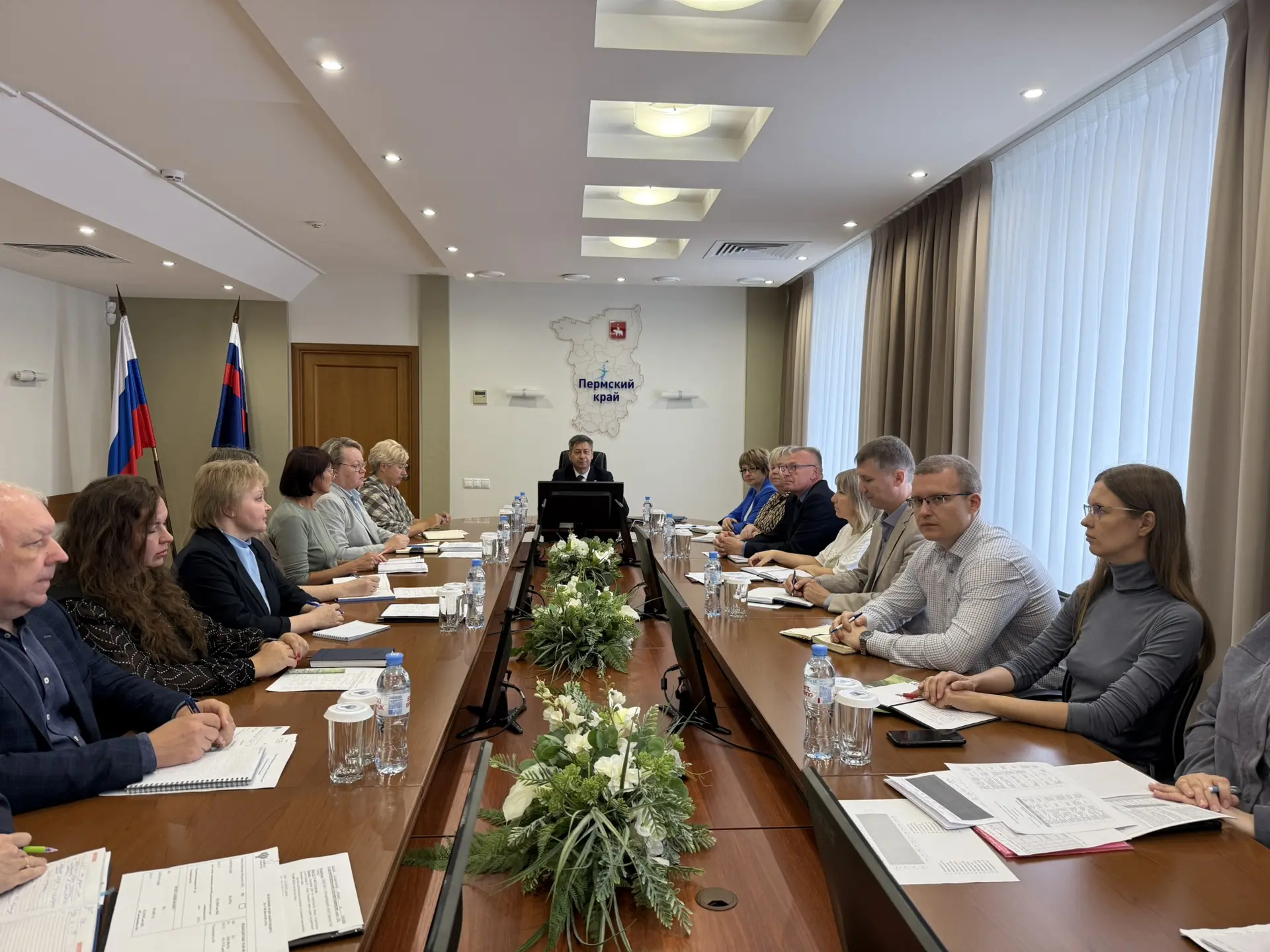 🗓️17 августа 2026 года руководитель УФК Пермскому краю Оловянников Д.А. провел еженеде...