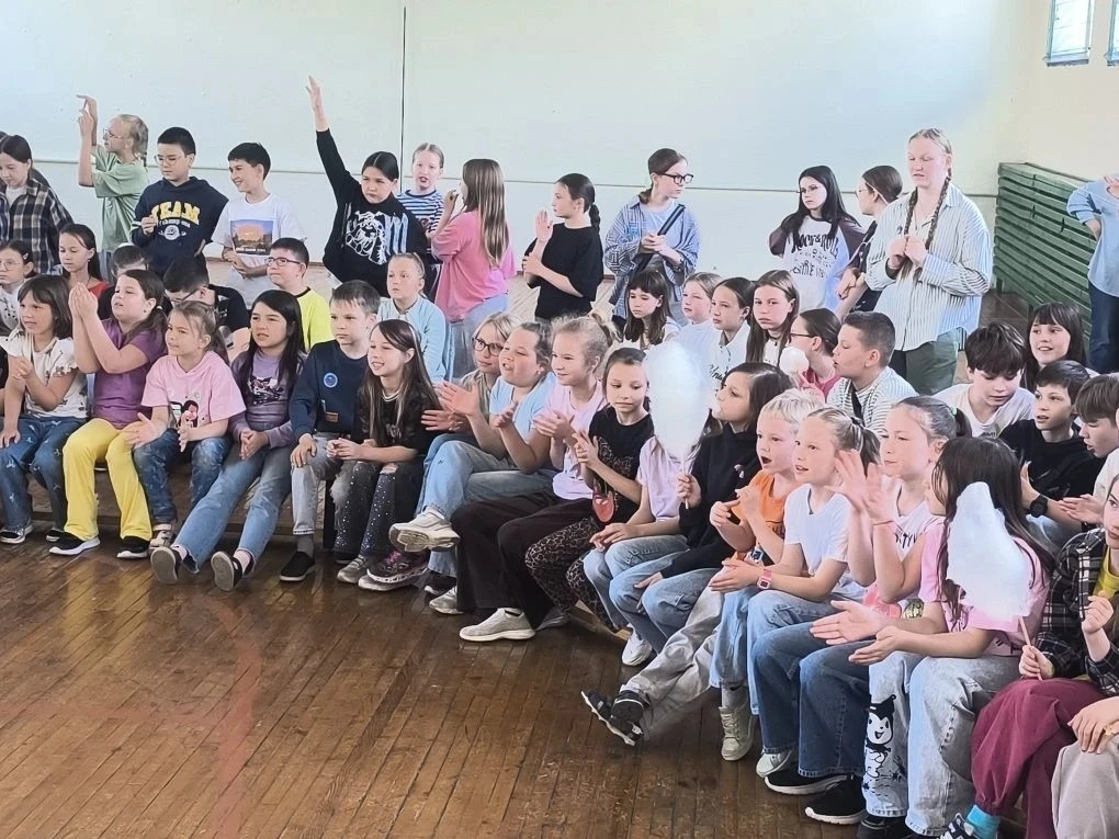 Сегодня состоялось открытие летней смены пришкольного лагеря «Радуга»🥰. Утро началось ...
