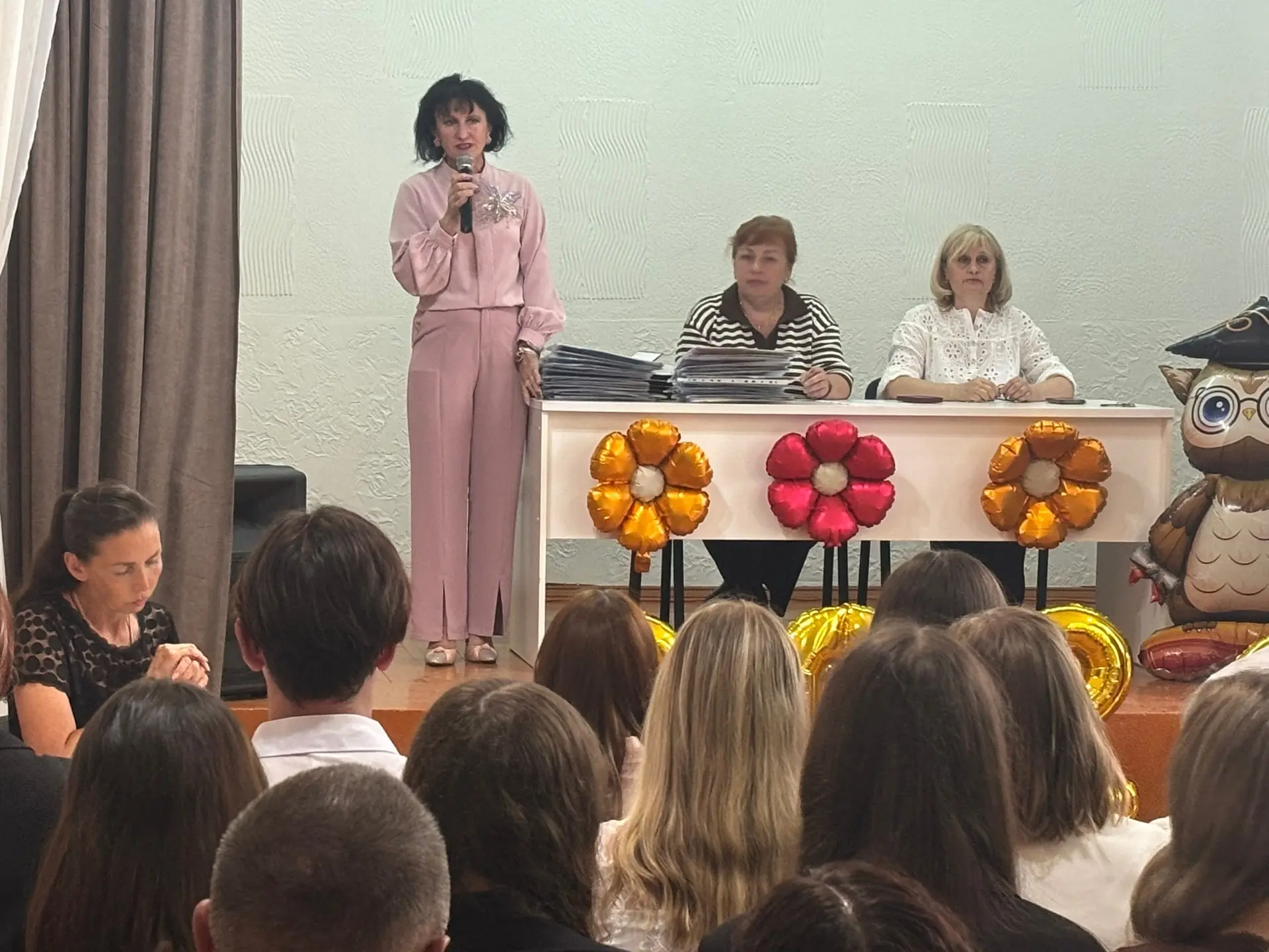 🎓✨ В нашей школе состоялось одно из самых волнующих и долгожданных событий – торжественная церемони
