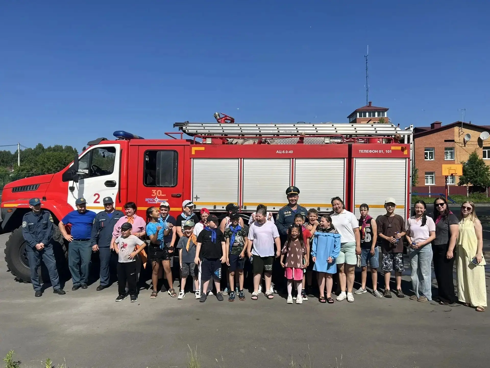 🚒В пришкольном лагере КОУ РА "Коррекционной школы-интернат" прошел традиционный урок б...