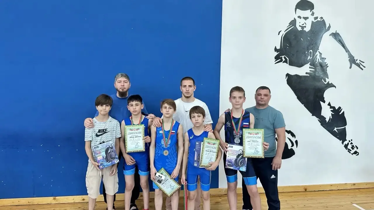 🏆 Итоги Первенства Республики Татарстан по греко-римской борьбе, посвящённого памяти И...