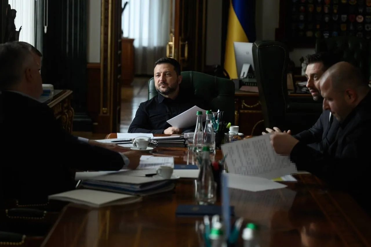 👔 «Готовы к миру»? Зеленский провёл совещание перед встречей с Уиткоффом и Кушнером — ...