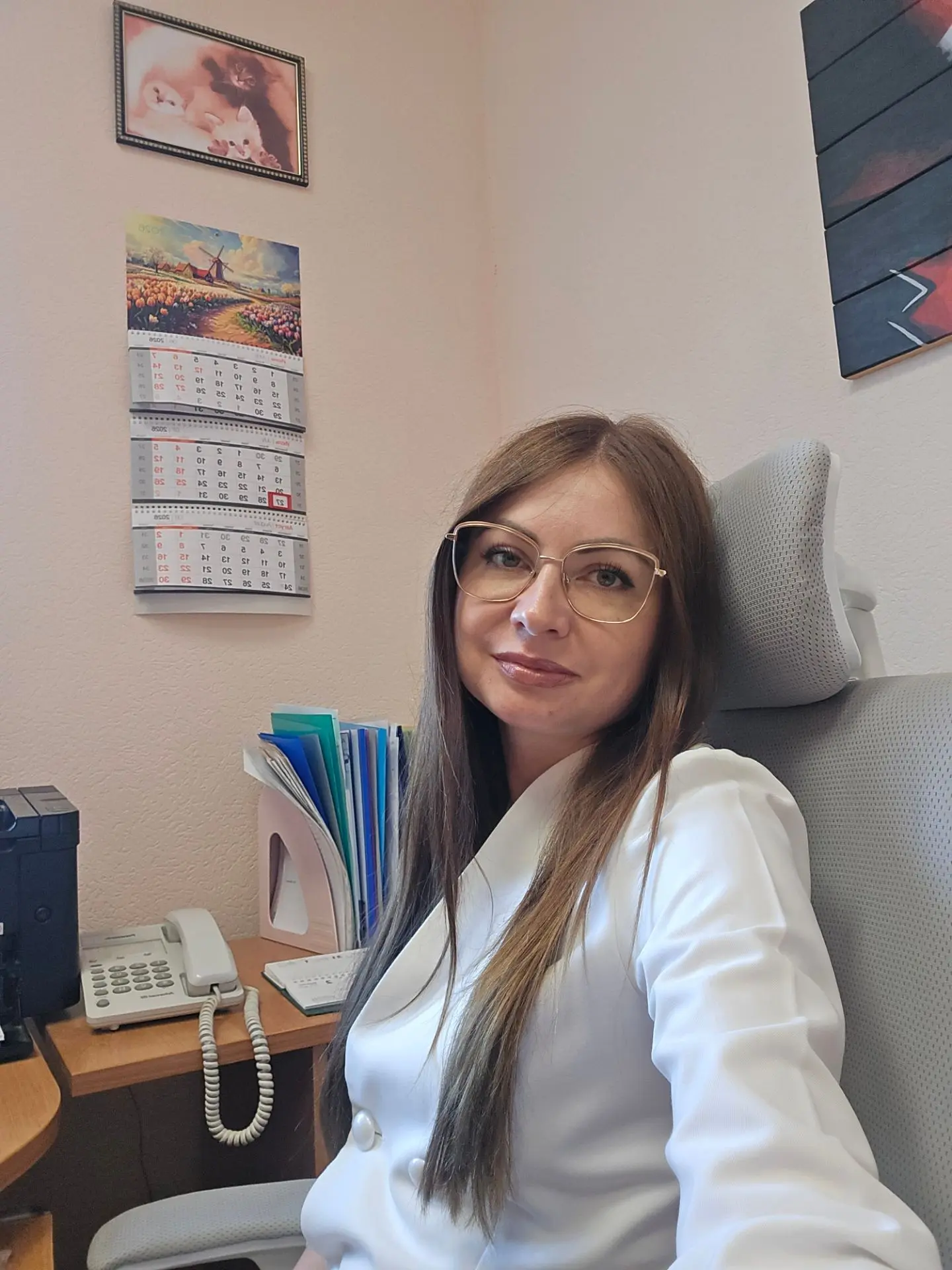 Я уже на рабочем месте! Готова писать полезные посты😊
 Напишите в комментариях какие темы разобрать