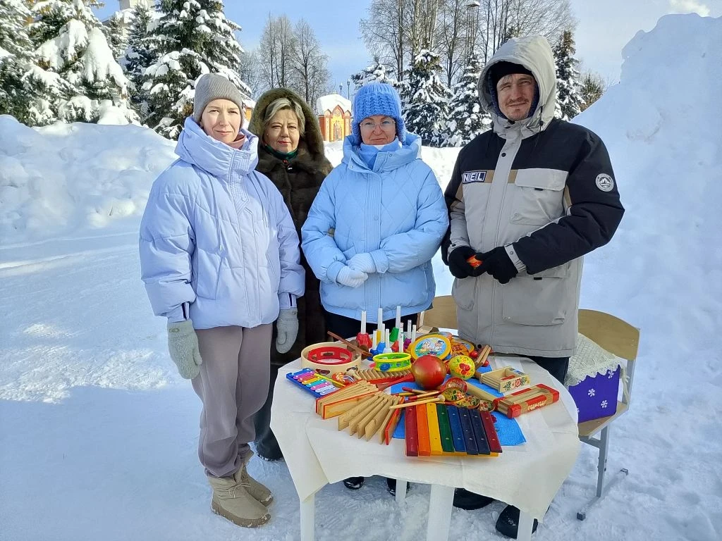 🎉 В воскресенье мы отпраздновали весёлую Масленицу! 🥁 Преподаватели музыкальной школы удивили гост
