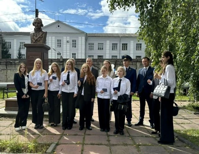 🍁🔔Сегодня, 1 сентября, врип председателя Петрозаводского городского суда Д.А. Балашов...