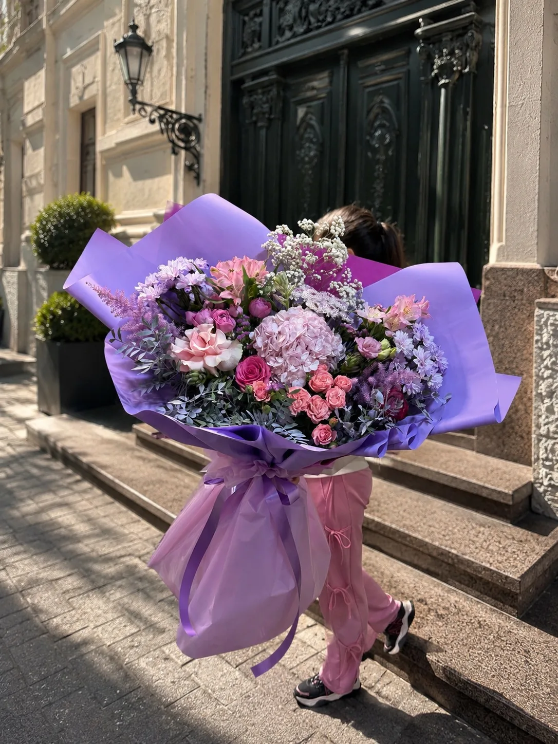 Три букета. Один счастливый момент. 💐