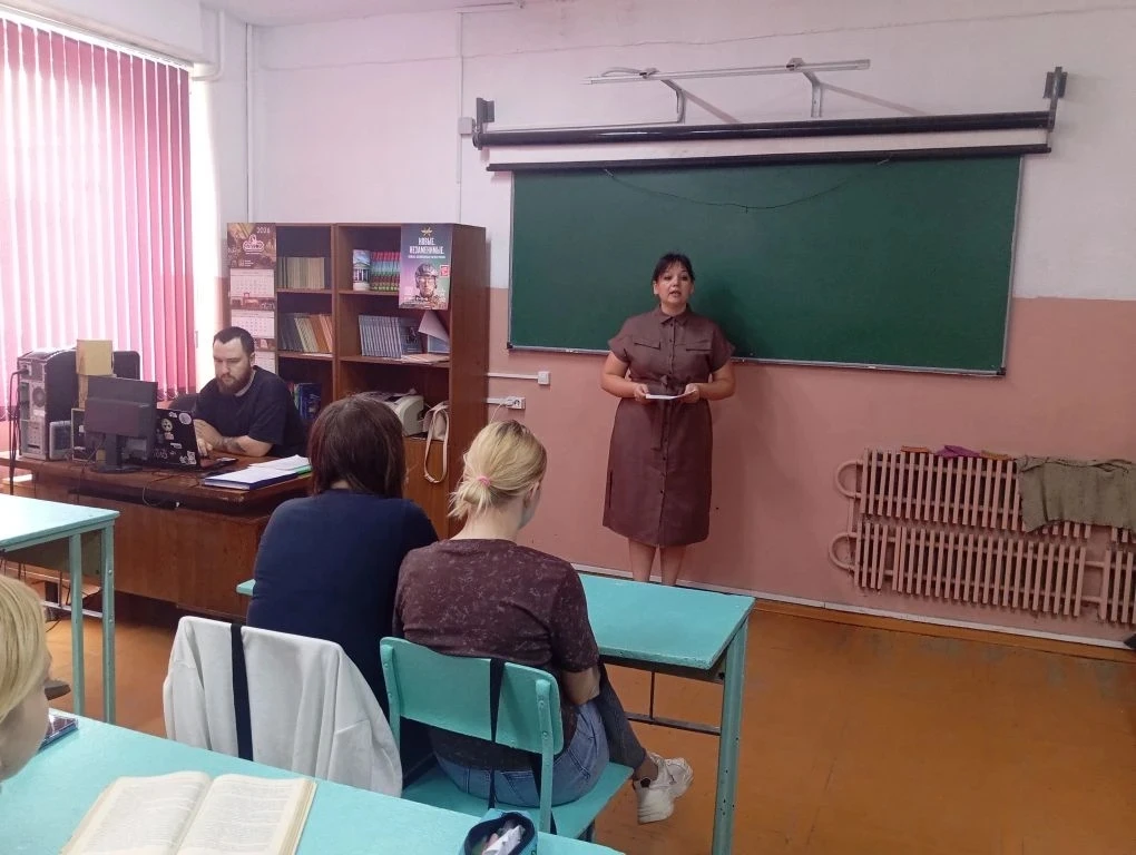 Финансовую эстафету провели для новозыбковских студентов.
Студенты новозыбковского филиала приняли у