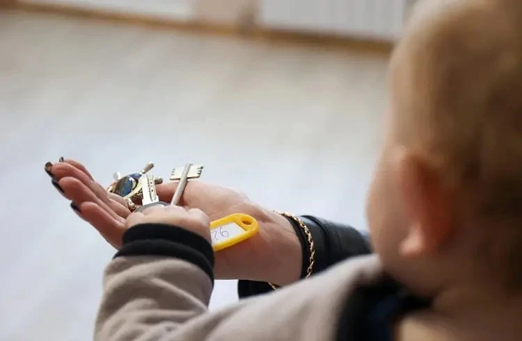 👦👧 В Приморье продолжает действовать поддержка для семей, где с 1 января 2025 года родился второй 