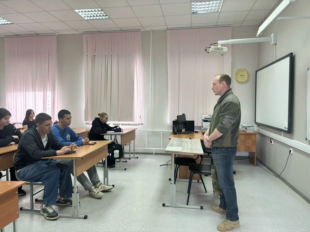 Урок мужества, посвящённый 9 мая - Дню Победы!9 мая — День Победы, один из самых значим...