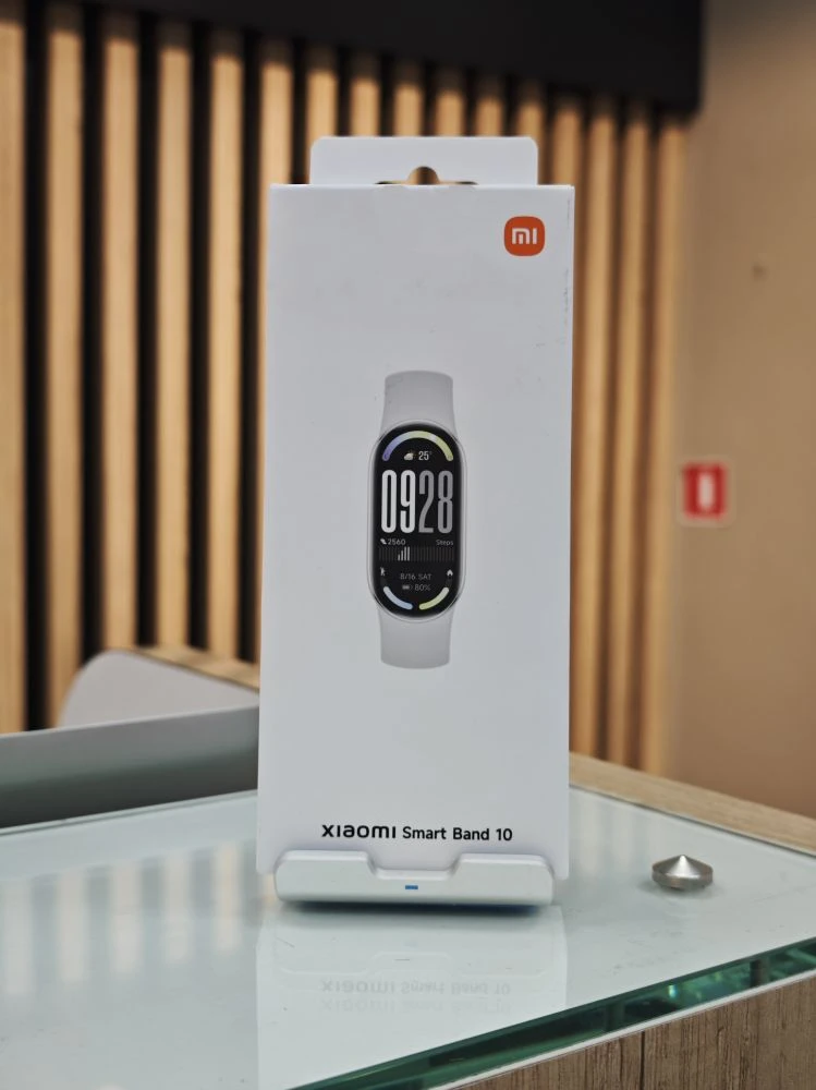 💦 Пора в бассейн — Smart Band 10 с тобой!