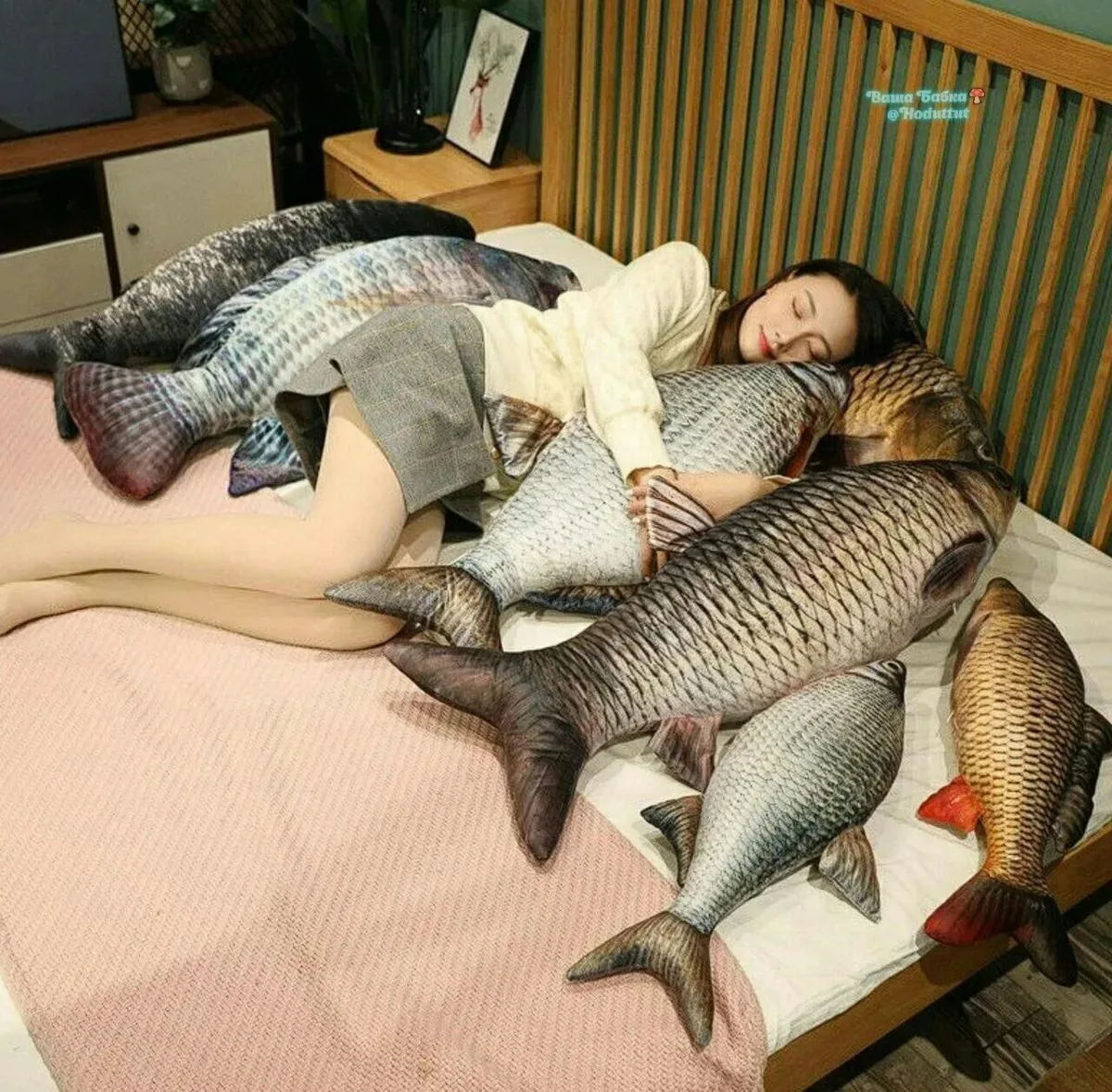И снится Васеньке Наташа,