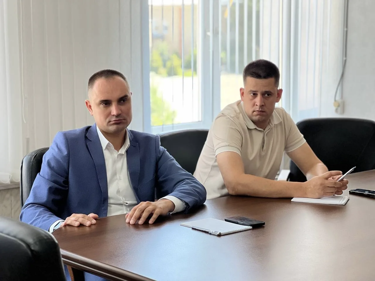 Провел совещание с главами поселений. В фокусе внимания – готовность к отопительному сезону, но нача