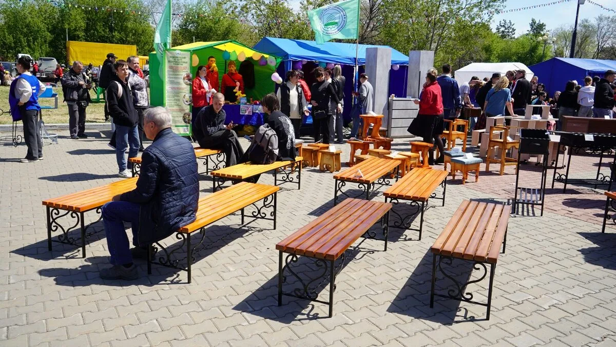 В Комсомольске-на-Амуре в 31-й раз прошла ярмарка-выставка «Парад профессий»  Учреждения среднего пр