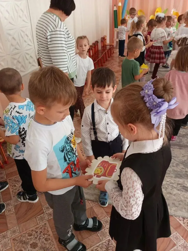 ☀День знаний - это всегда новое начало. Поздравляем всех с 1 сентября и желаем много но...