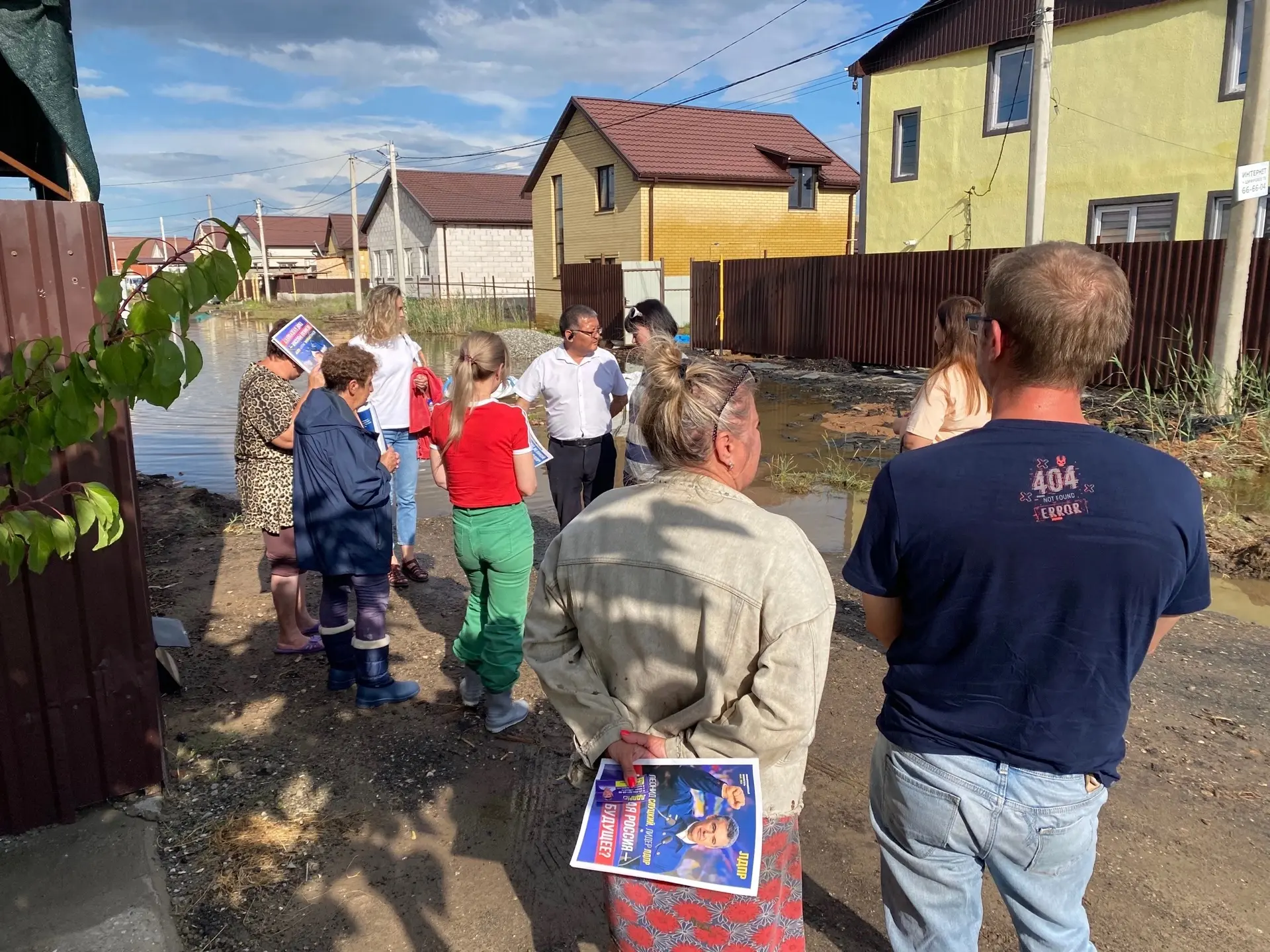 😊После обращения к депутату ЛДПР дорогу на ул. Приволжской в Солянке засыпали гравием