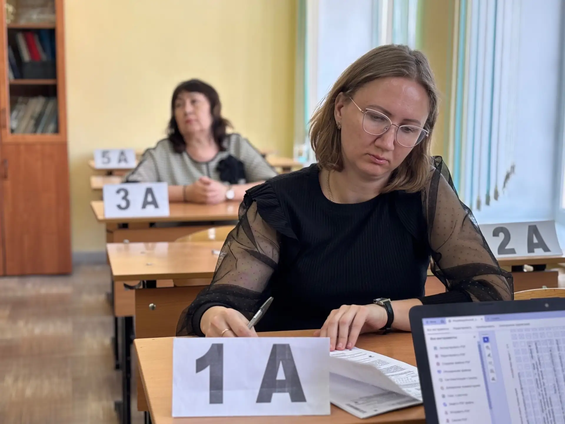 «Сдаём ЕГЭ вместе!»   📚 Сегодня родители будущих выпускников отправились на пробный Единый государст