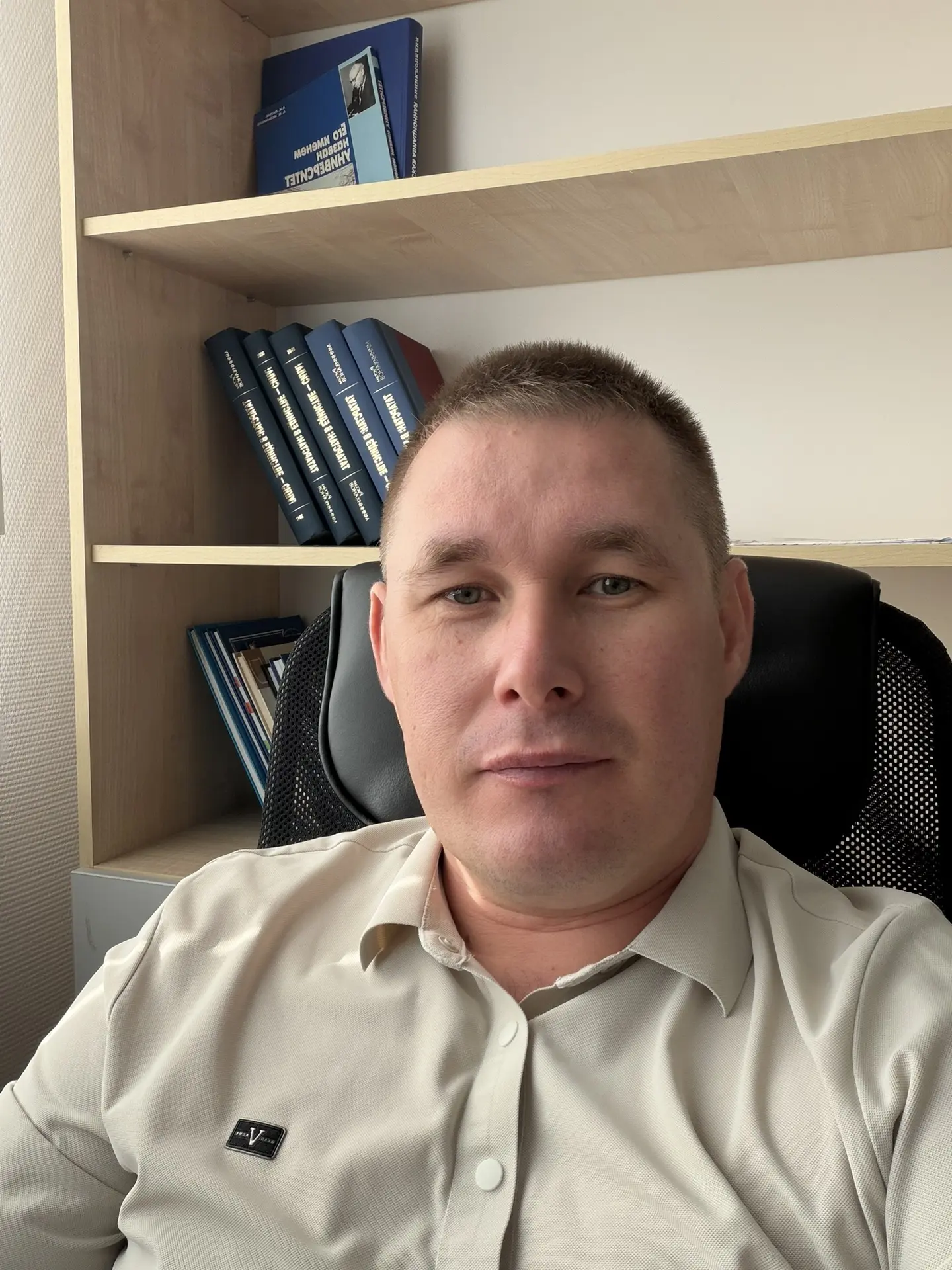 Всем успешной рабочей недели, друзья! Пусть всё у вас сложится, как надо✊