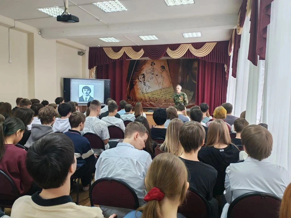 В преддверии Дня памяти о воинах-интернационалистах в России наш учитель истории Котова...