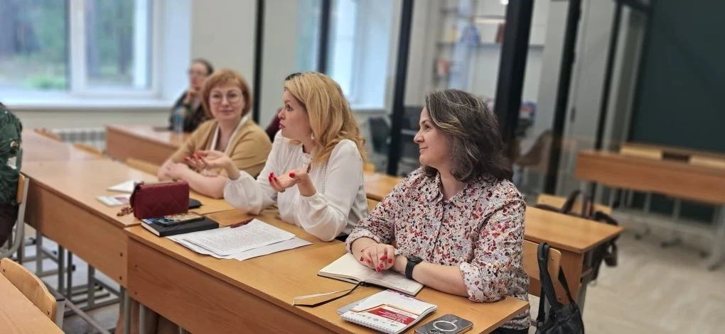 Эксперты НМЦ ОРГ СФУ приняли участие в научном семинаре, который состоялся 28 мая в Ени...