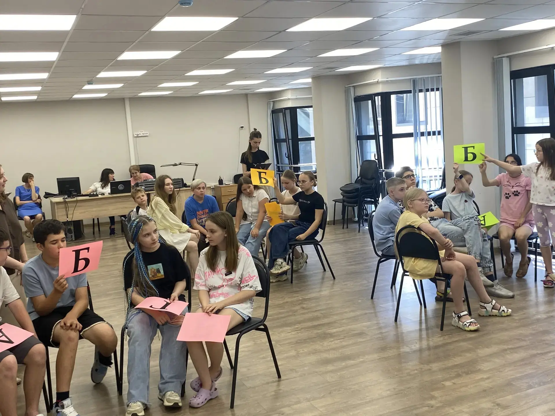 Кибербезопасное лето во Дворце творчества! 🌐

📲 Лето — это не только время отдыха, но и период пов