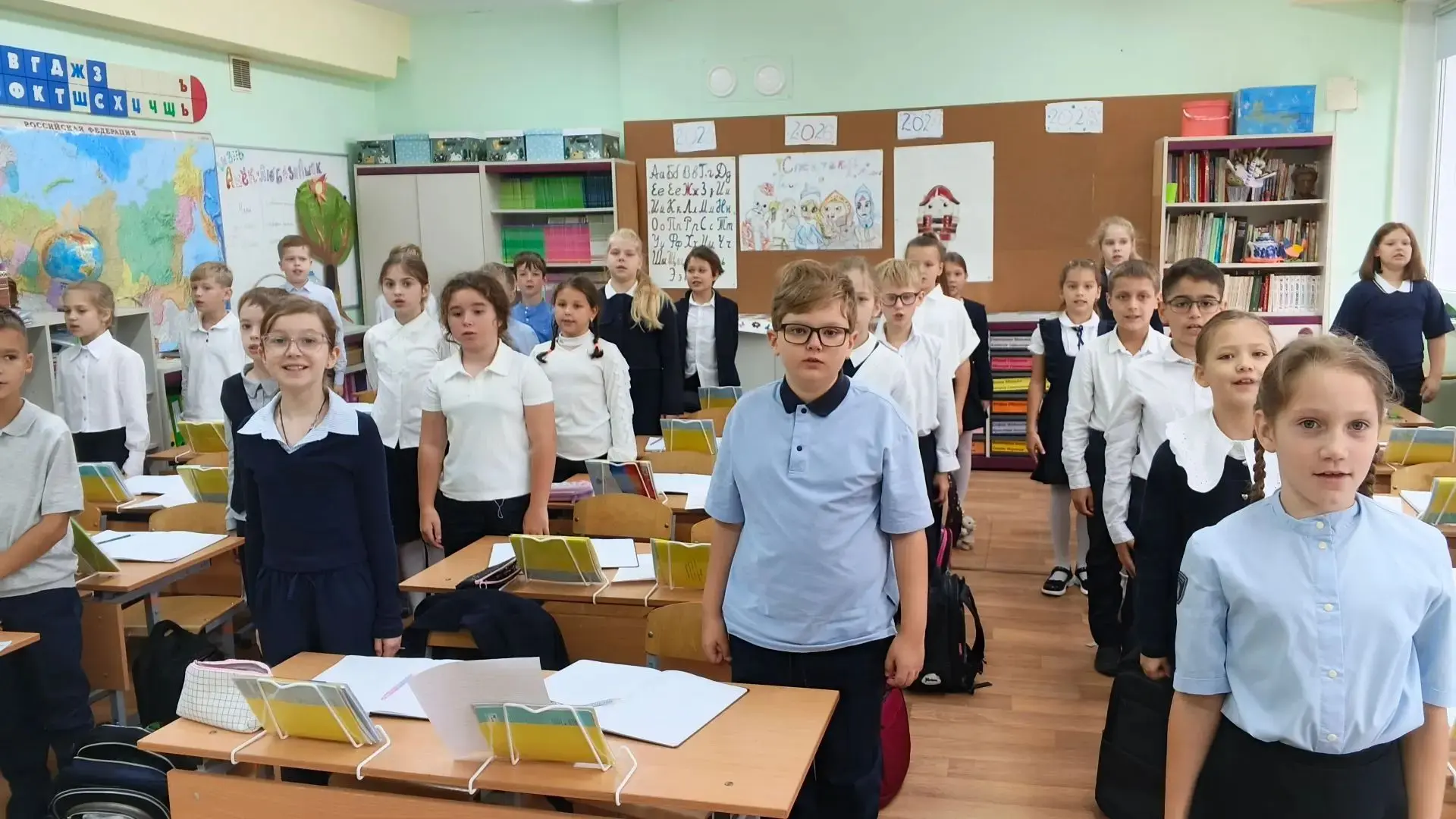 💭 А для учеников 1–5 классов темой традиционных занятий #РазговорыОВажном стала «Блока...