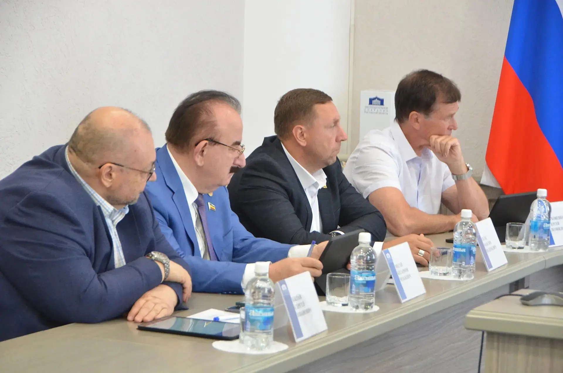 Принял участие в заседании комитета по образованию Законодательного Собрания, где мы ра...