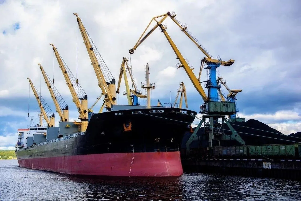 В порты Мурманска вложат 741 млн рублей

В 2026 году ГК «Портовый альянс» направит 741 млн рублей на