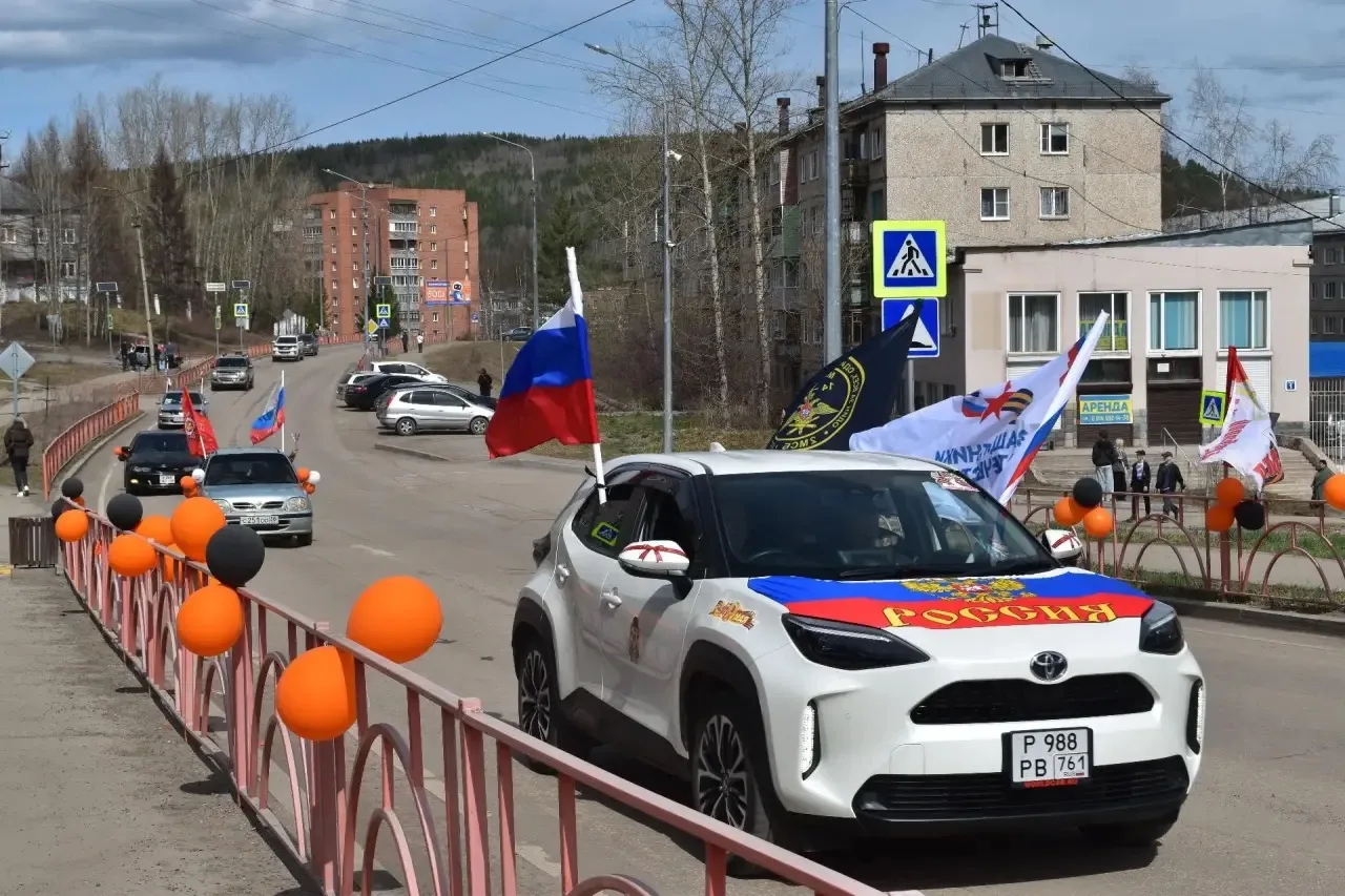 🎗️В Железногорске-Илимском состоялся вело-мото-автопробег «За Победу!»   🔥9 мая жители города собрал