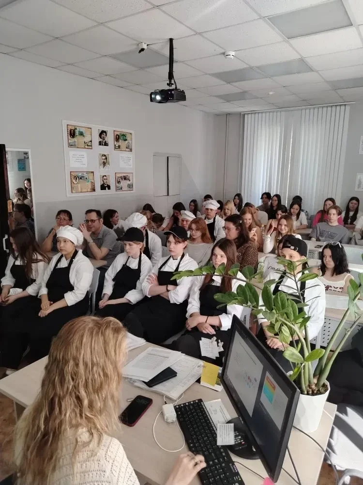 🍎 ЗДОРОВЬЕ В ПРИОРИТЕТЕ: ЛЕКЦИЯ ПО ПРОФИЛАКТИКЕ ИППП В КОЛЛЕДЖЕ «СТИЛЬ» 🩺