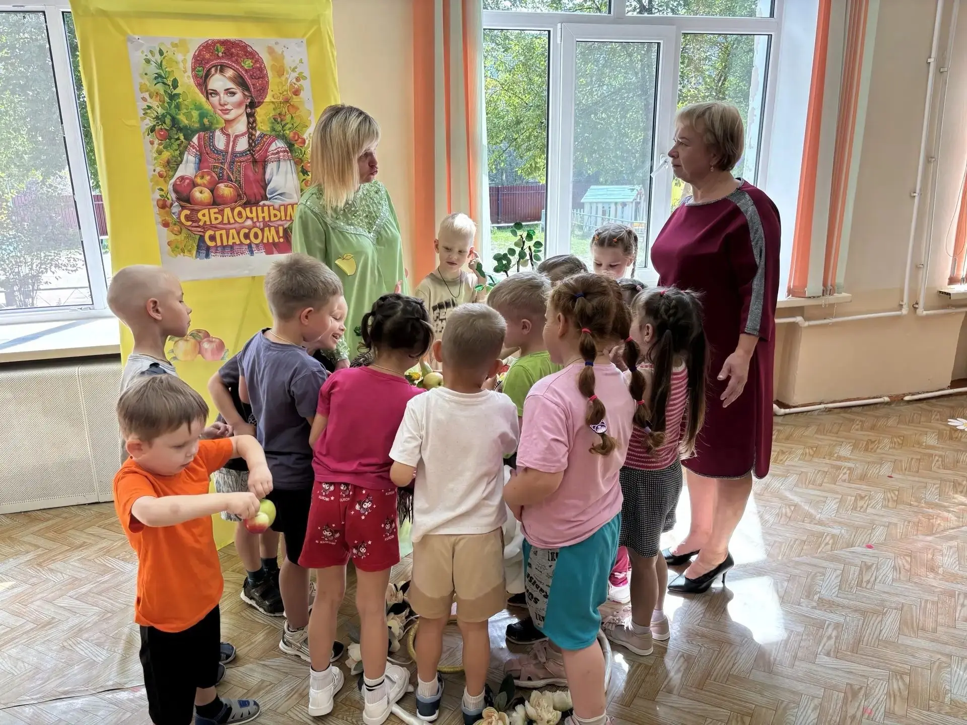 В нашем детском саду «Золотой петушок» стало доброй традицией отмечать народные праздни...