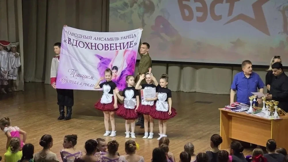 ЛИЦЕЙ ПОЗДРАВЛЯЕТ!   25 апреля прошел Международный Фестиваль традиционных культур в исполнительских