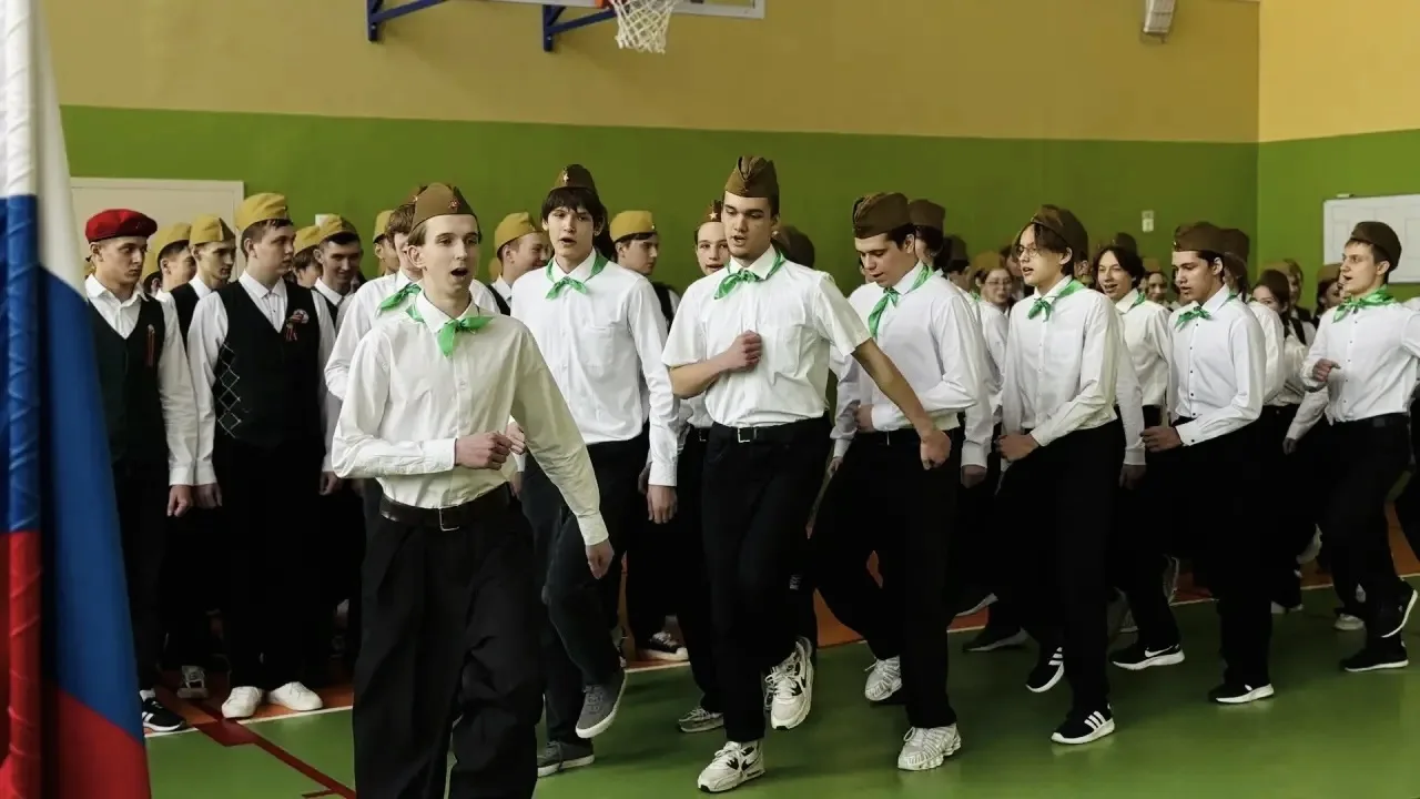 ⭐️Смотр строя и песни  20 февраля в нашей школе состоялся традиционный Смотр строя и песни среди уча