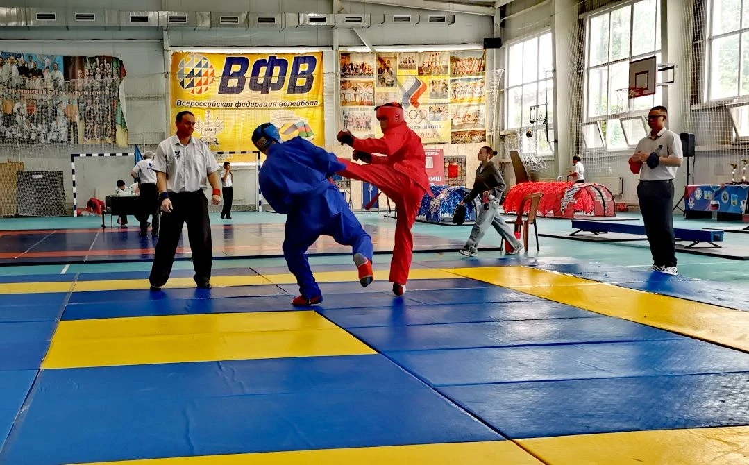 🥋 Казачья молодёжь Горячего Ключа успешно выступила на краевом турнире по универсальному бою.  В ста