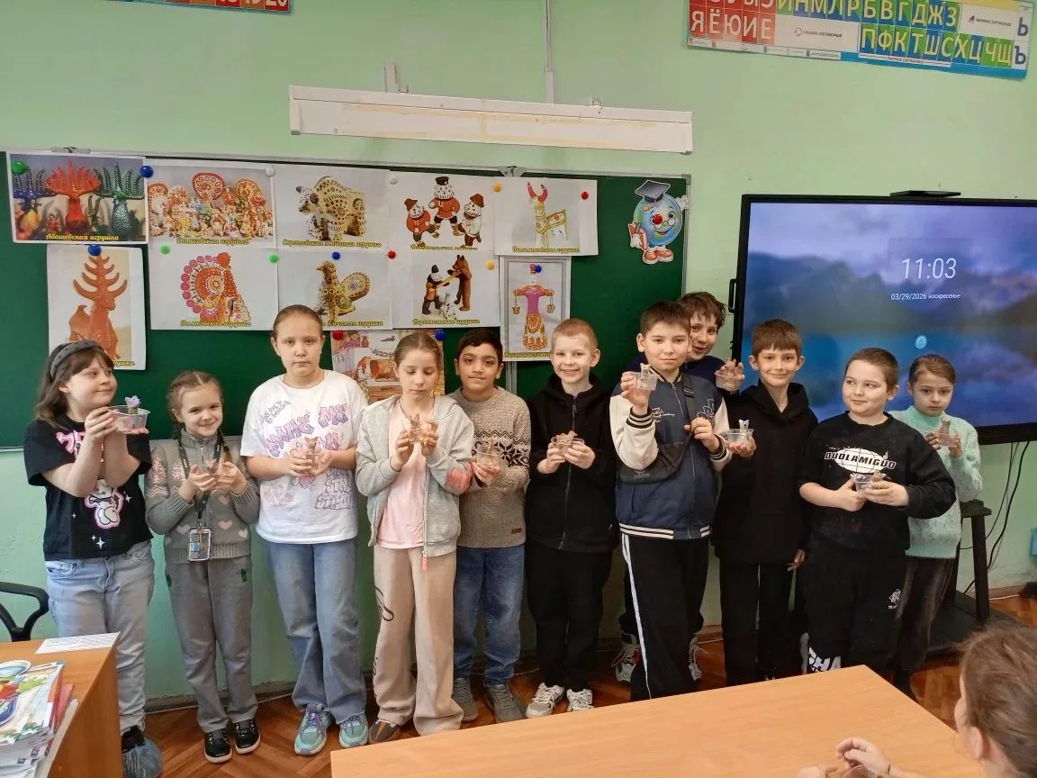 КАНИКУЛЫ С ПОЛЬЗОЙ: ПРИКОСНОВЕНИЕ К ТРАДИЦИЯМ!  В самый первый день весенних каникул, ученики 3А и 3