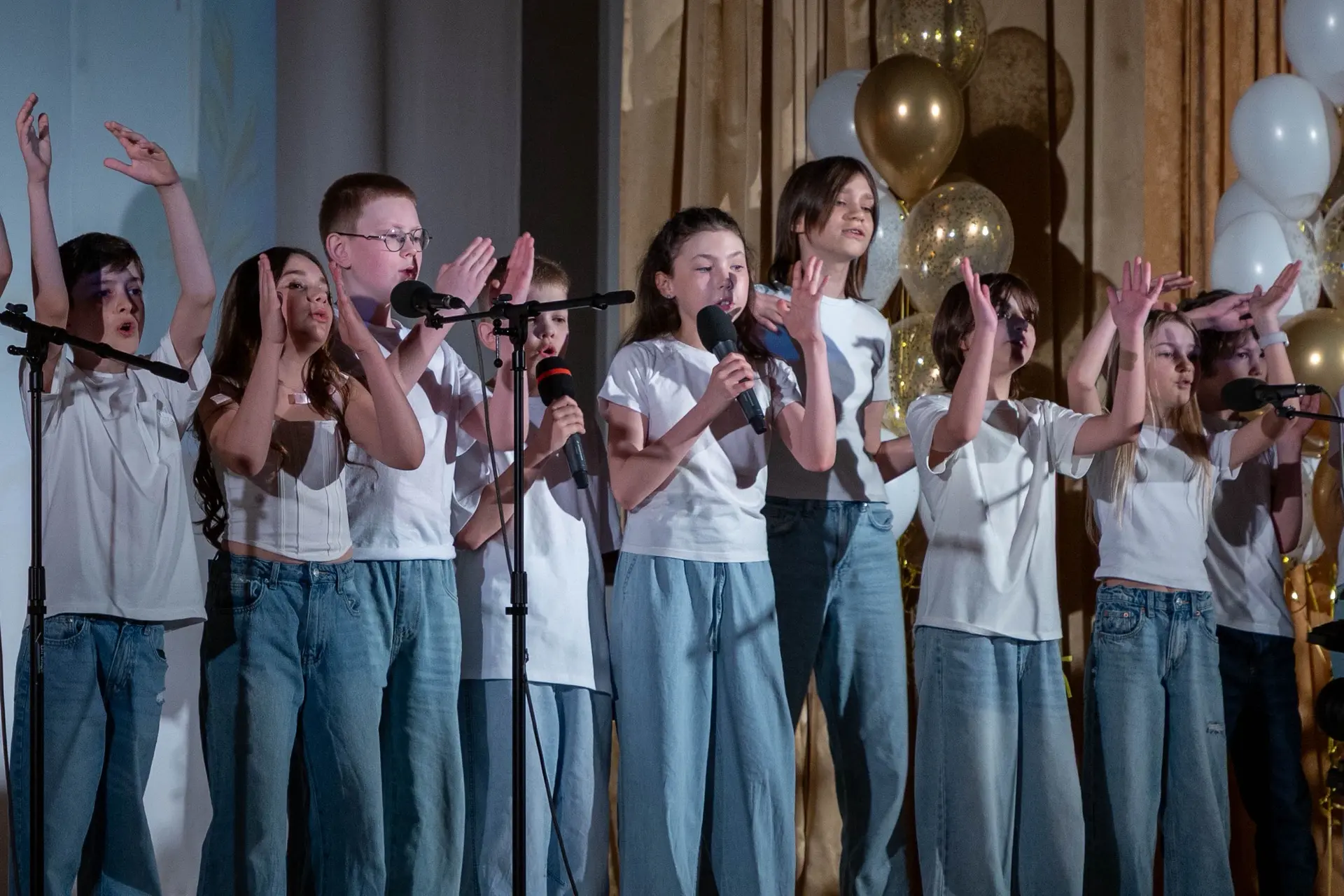 Выпускной в 4х классах 🎈  Май - особенный месяц для наших выпускников.   Выпускники начальной школы,
