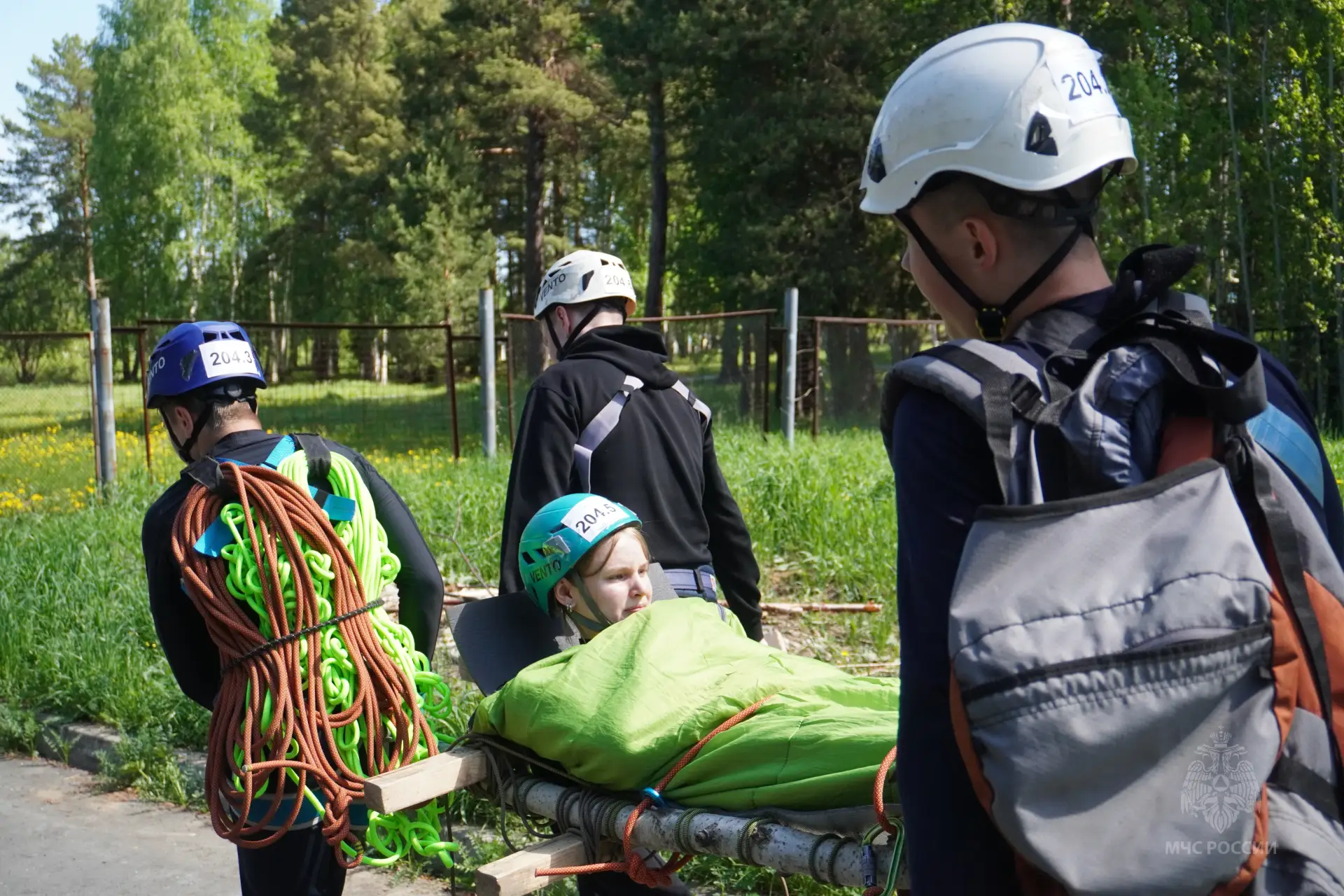 💪Школа безопасности: Ряд сложнейших испытаний и спортивный азарт  ⛺Сегодня участники преодолевали сл