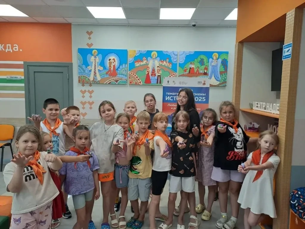 У мудрых родителей есть такая пословица: готовь новогодние подарки детям осенью, а летн...