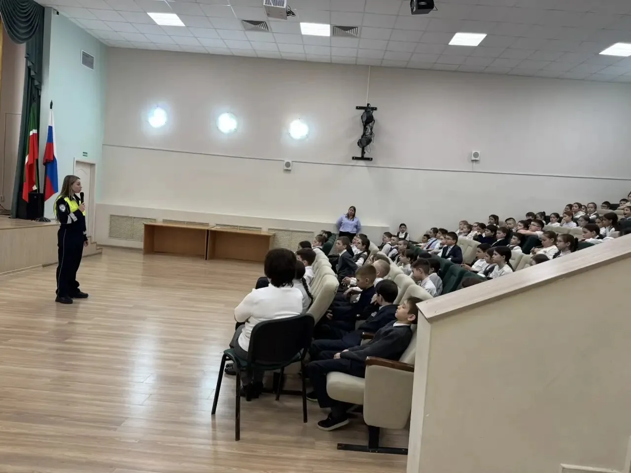 🚓В рамках работы по профилактике детского дорожно-транспортного травматизма в гимназии состоялась вс