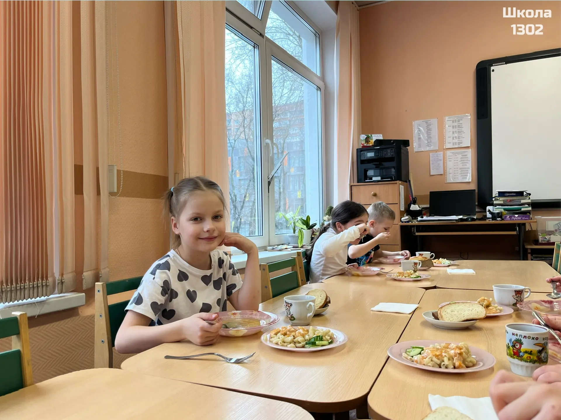 🍽 Обед в дошкольных группах — важная часть дня  В дошкольных группах обед — это не просто приём пищи