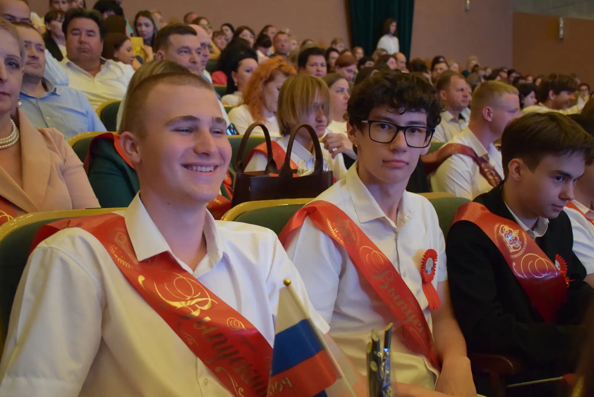Пятёрка — их главный ориентир  Вот они — главные интеллектуальные силы выпуска-2026. Те, кто привык 