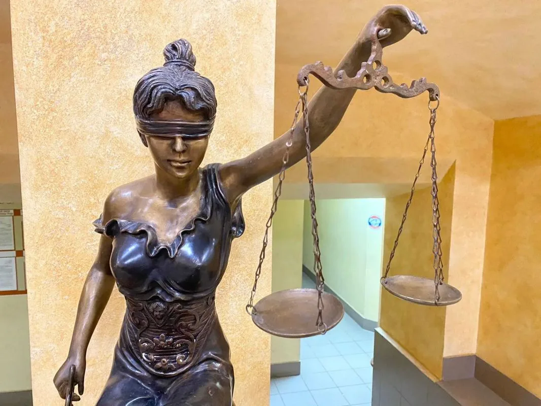 📌 В Туле местная жительница признана виновной в даче подкупа и незаконном получении вы...
