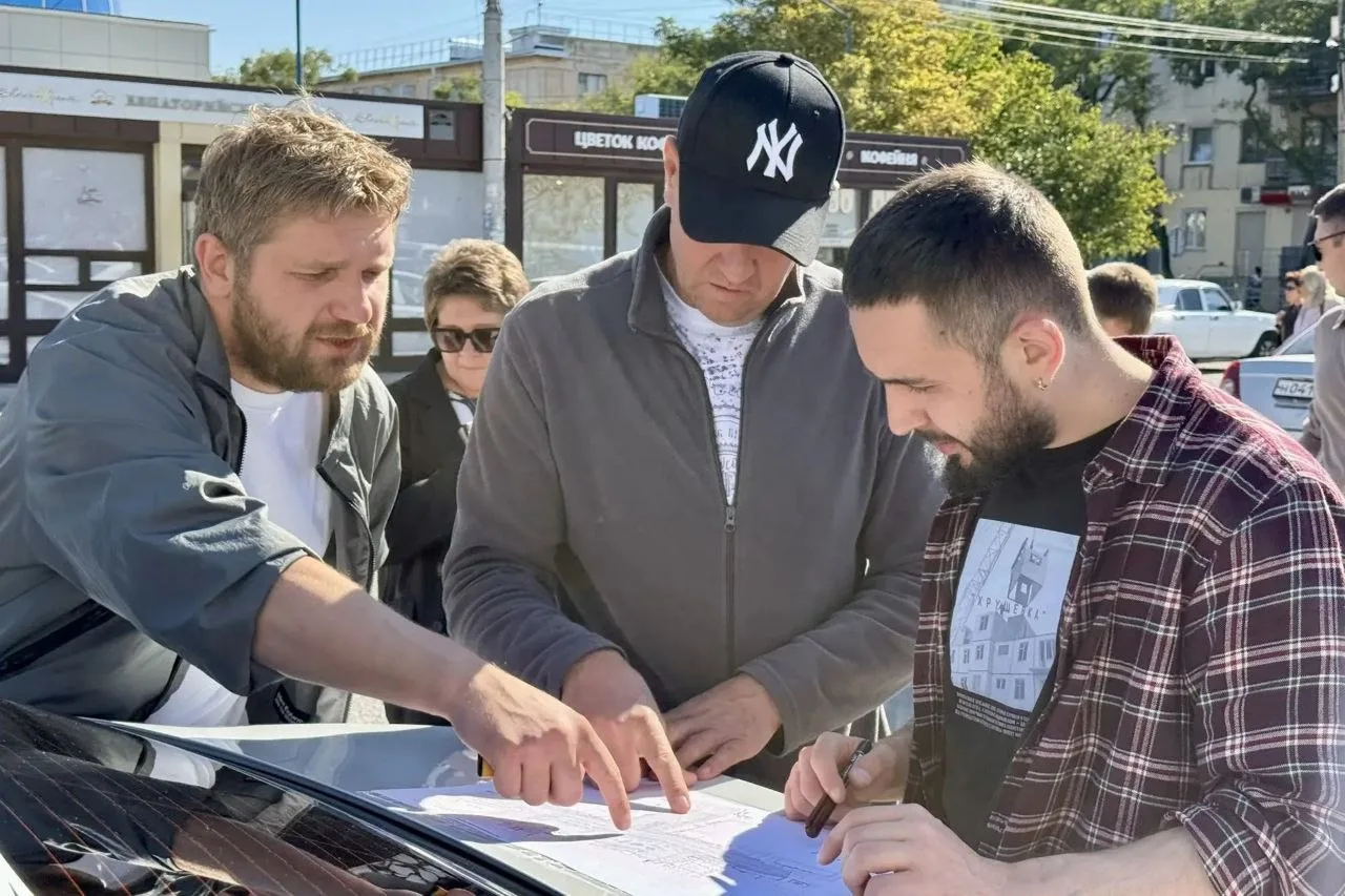 В Евпатории обсудили предстоящее благоустройство Привокзальной площади