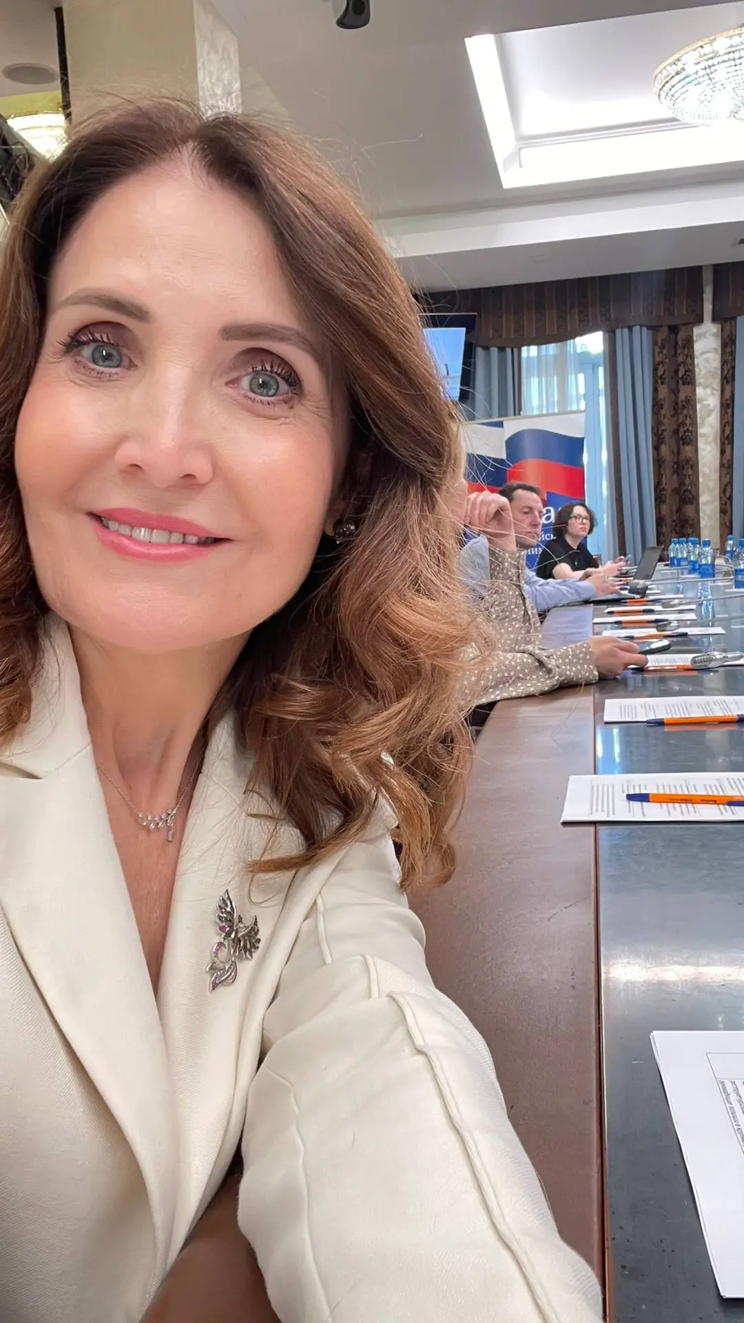 С праздником, дорогие друзья! С праздником дорогая, разная, родная страна 🌺💓🌿